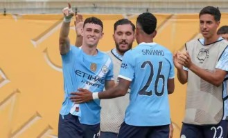 21冠稳了？波尔图爆冷出局！穆帅1个月冲杯，狂人要重燃张狂？