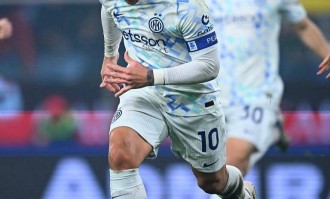 意甲一夜变天：国米灭苦主强势登顶，AC米兰失好局，卫冕冠军爆冷