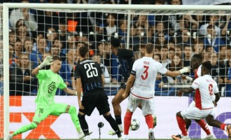 法甲劲旅欧冠崩盘吞4弹！巴萨旧将破门是唯一安慰？