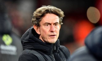 这活太难了！已经跌落降级区边缘的热刺，到底会选择谁来任新主帅