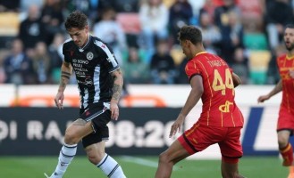 意甲：甘德尔曼闪击，班达制胜球，莱切2-1绝杀乌迪内斯新年首胜